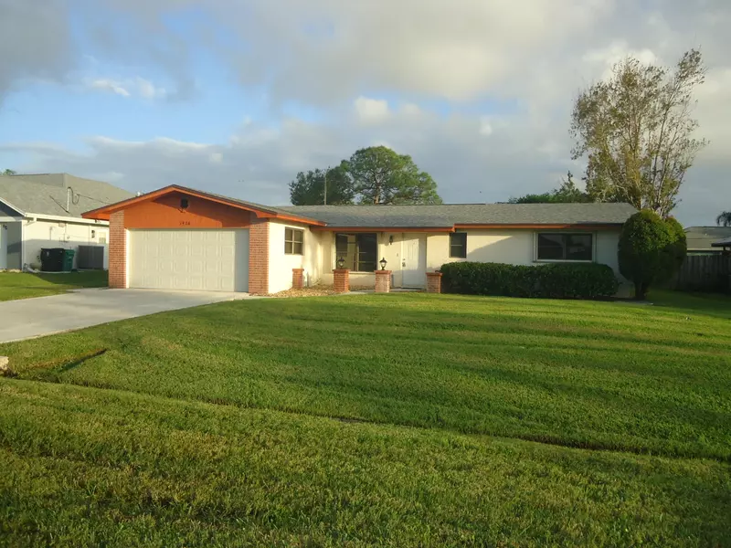 1426 SE Griffin TER, Port Saint Lucie, FL 34953