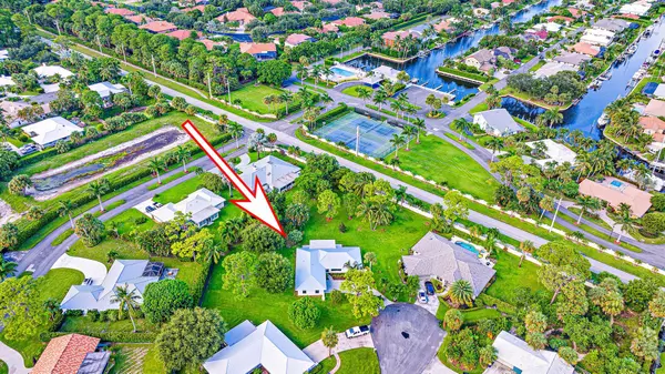 Hobe Sound, FL 33455,10384 SE Coconut LN