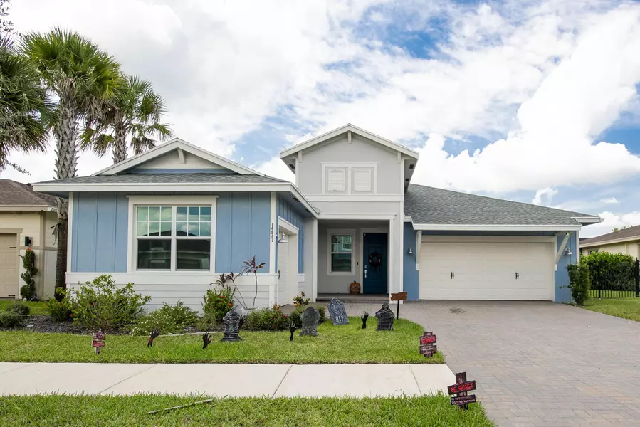 1227 Timber Reap TRL, The Acreage, FL 33470