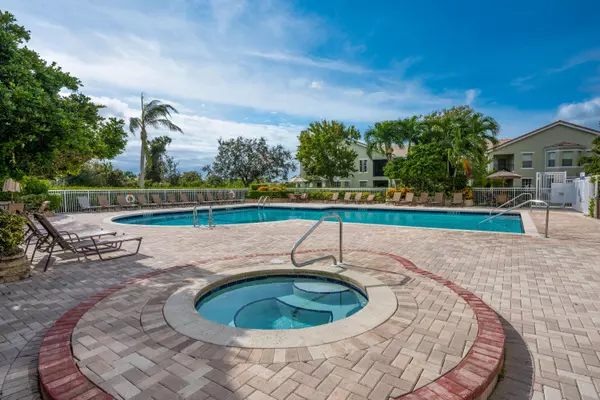 Port Saint Lucie, FL 34986,164 SW Peacock BLVD 33103