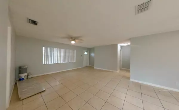 Boynton Beach, FL 33435,141 NE 17th CT