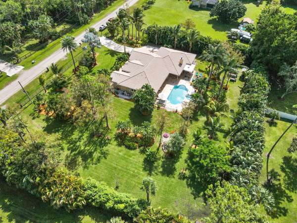 Palm Beach Gardens, FL 33418,15687 N 83rd WAY