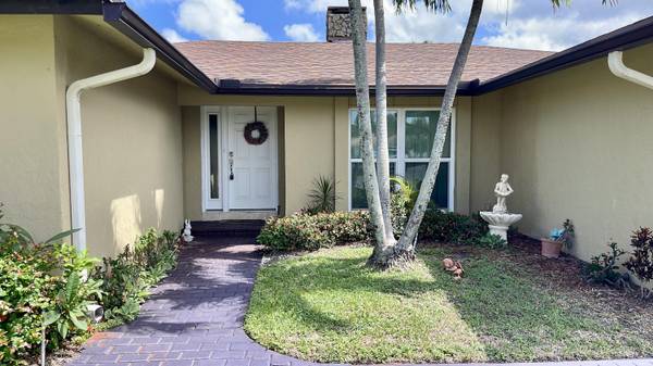 Boca Raton, FL 33487,4538 Cypress Knee DR