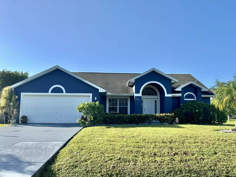 842 SE Carnival AVE, Port Saint Lucie, FL 34983