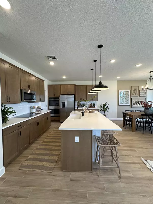 Stuart, FL 34997,114 SE Birch TER 1473