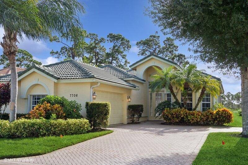 Port Saint Lucie, FL 34986,7706 Greenbrier CIR