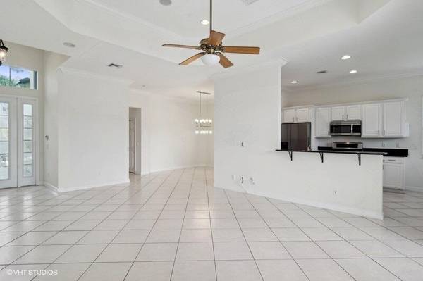 Port Saint Lucie, FL 34986,7706 Greenbrier CIR