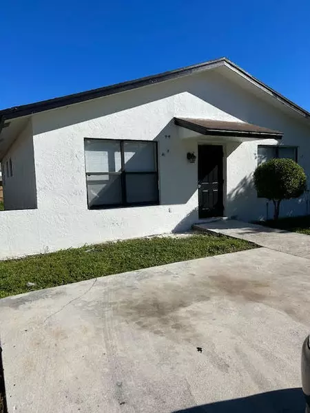 1148 W 31st ST, Riviera Beach, FL 33404