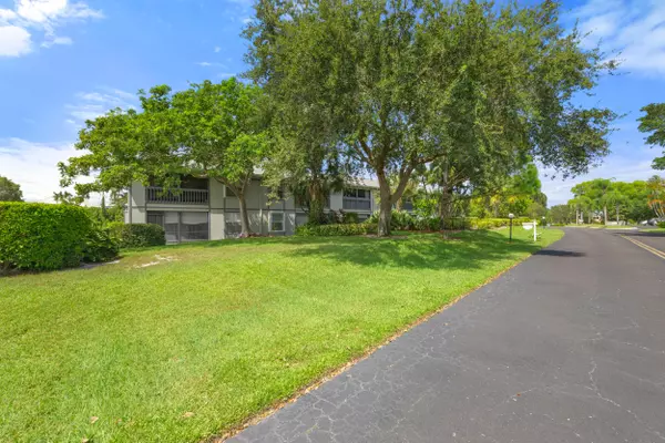 Hobe Sound, FL 33455,8163 Se Croft Circle 2