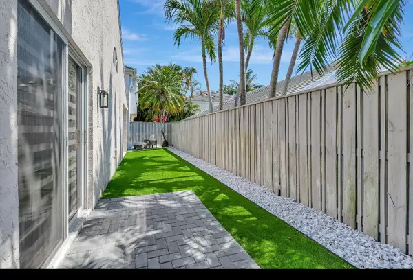 Palm Beach Gardens, FL 33418,15 Admirals CT