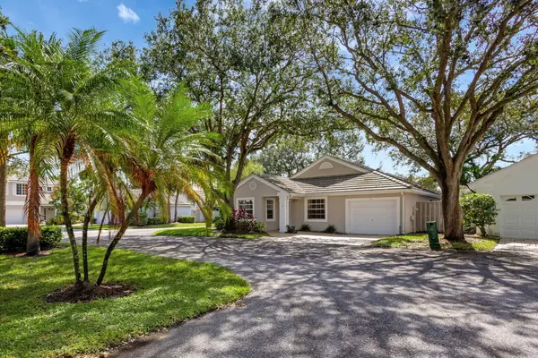 Palm Beach Gardens, FL 33418,15 Admirals CT