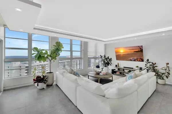Miami Beach, FL 33140,5660 Collins AVE 21c