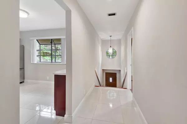 Boca Raton, FL 33433,7846 La Mirada DR 11