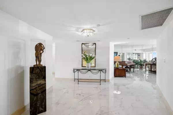 Boca Raton, FL 33431,4001 N Ocean BLVD Penthouse 3