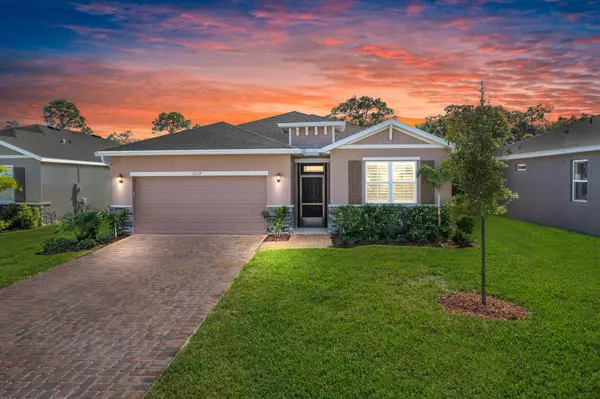 2337 SW Crowned Eagle CIR, Vero Beach, FL 32962