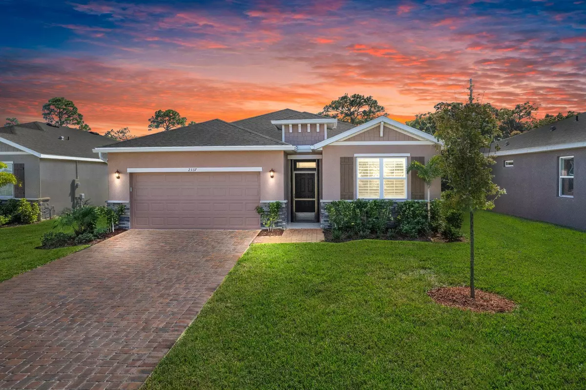 Vero Beach, FL 32962,2337 SW Crowned Eagle CIR