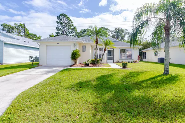 Fort Pierce, FL 34982,6048 Travelers WAY