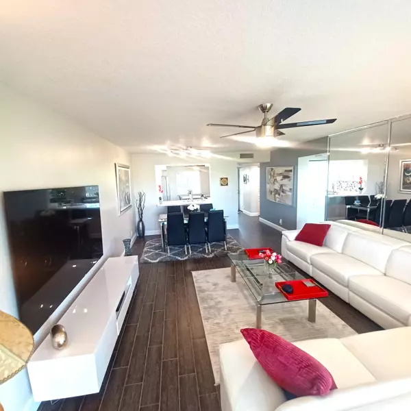 7192 Huntington LN 107, Delray Beach, FL 33446