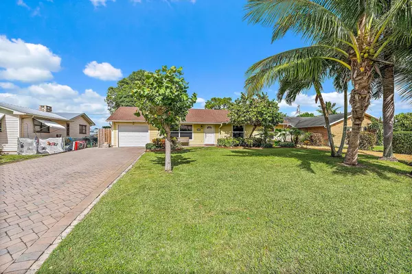 Hobe Sound, FL 33455,6423 SE Lockerby PL