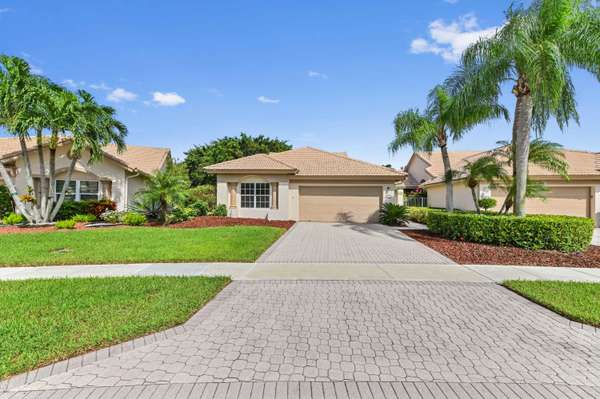 8800 Shoal Creek LN, Boynton Beach, FL 33472