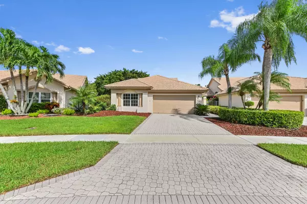 8800 Shoal Creek LN, Boynton Beach, FL 33472