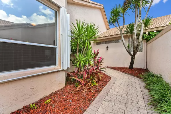 Boynton Beach, FL 33472,8800 Shoal Creek LN