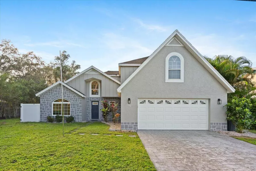 660 SW Tanglewood TRL, Stuart, FL 34997