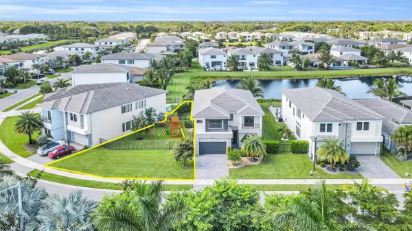 8586 Apple Falls LN, Boca Raton, FL 33496