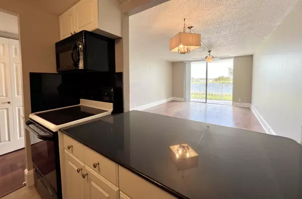 West Palm Beach, FL 33401,470 Executive Center DR 2-B