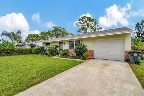 Greenacres, FL 33463,4464 Constantine CIR