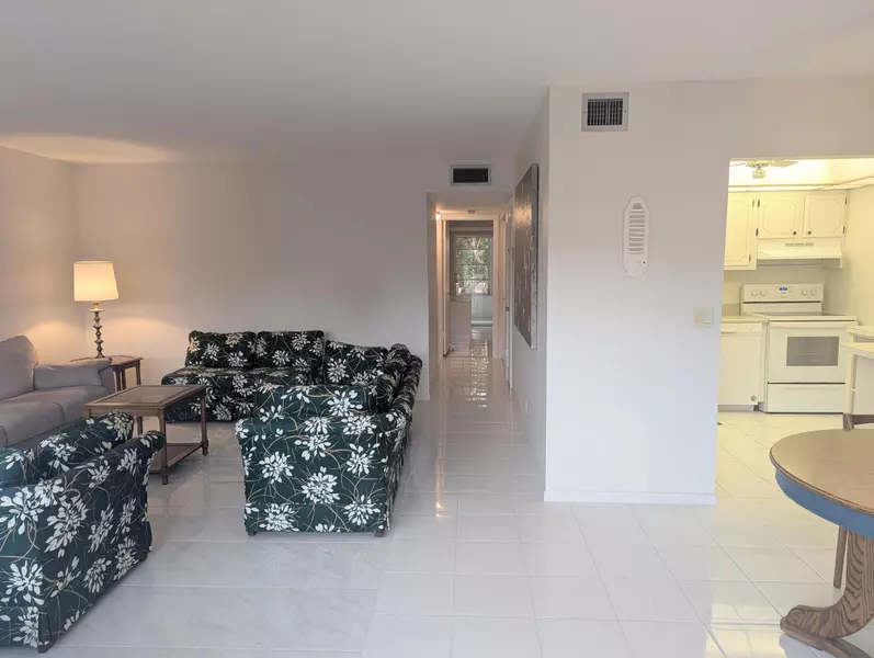 313 Wellington M, West Palm Beach, FL 33417