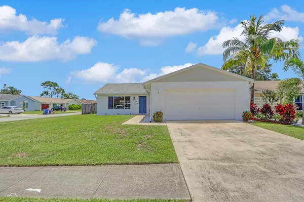 Jupiter, FL 33458,157 Banyan CIR