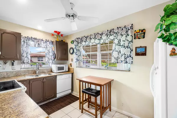 Delray Beach, FL 33445,547 Sandpiper CIR