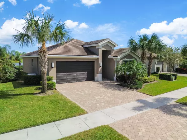 11610 SW Hawkins TER, Port Saint Lucie, FL 34987