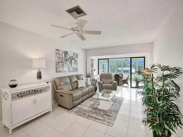 Delray Beach, FL 33445,1120 Mahogany WAY 202