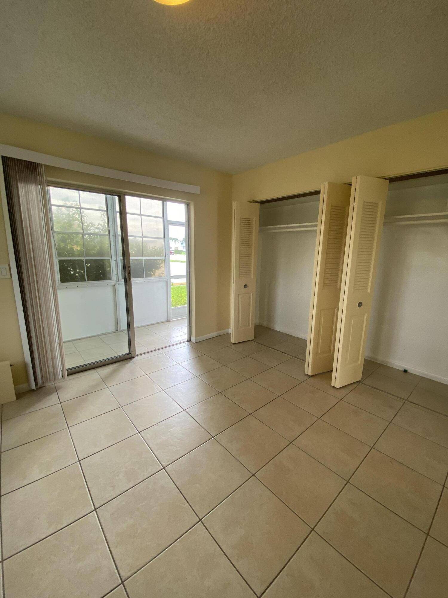West Palm Beach, FL 33417,205 Salisbury I