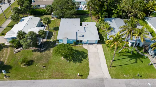 1919 Mimosa AVE, Fort Pierce, FL 34949