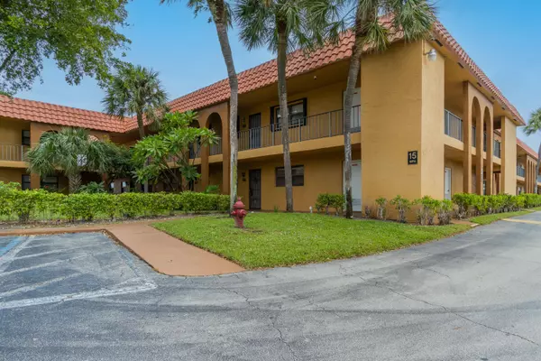 2161 Woolbright RD Apt  M 103, Boynton Beach, FL 33426