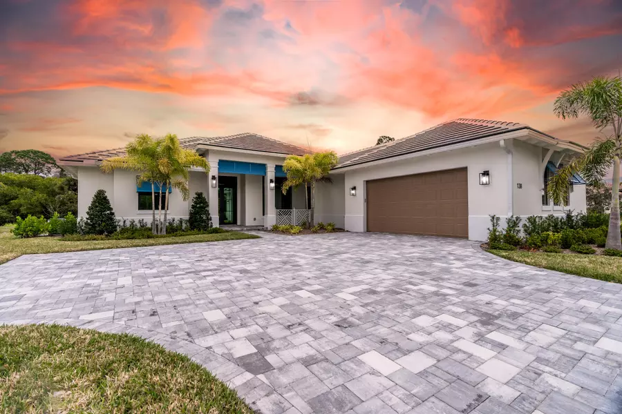 138 SE Via Lago Garda, Port Saint Lucie, FL 34952