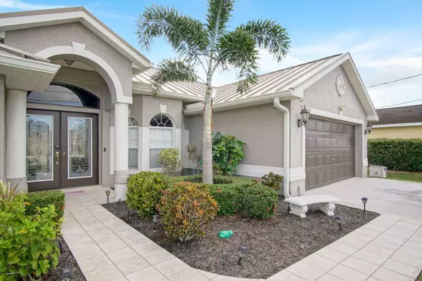 3079 SE Galt CIR, Port Saint Lucie, FL 34984