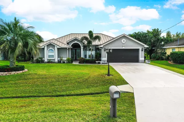 3079 SE Galt CIR, Port Saint Lucie, FL 34984