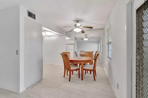 Boca Raton, FL 33434,1034 Hythe B