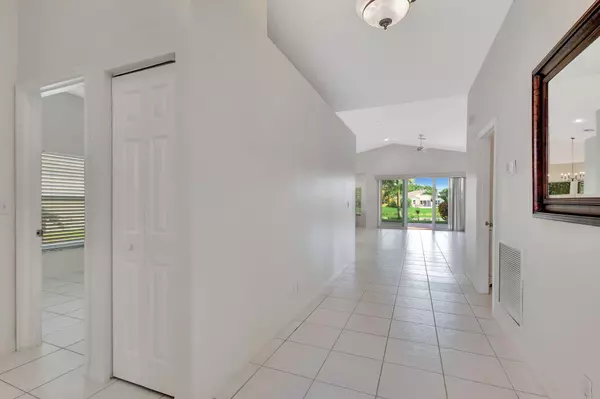 Wellington, FL 33414,11495 Beacon Pointe LN