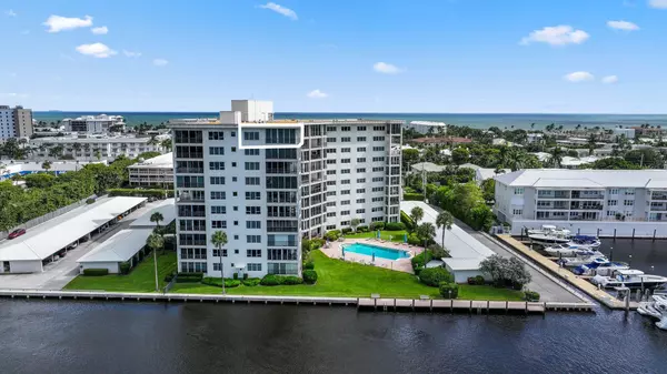 Delray Beach, FL 33483,86 Macfarlane DR Penthouse C