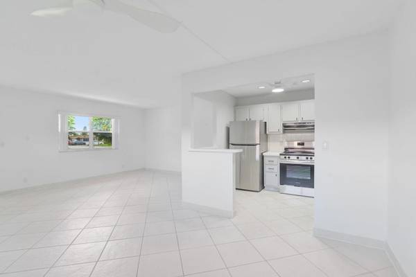 Delray Beach, FL 33446,287 Seville L