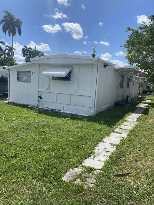 Greenacres, FL 33463,1 Ricks Dr