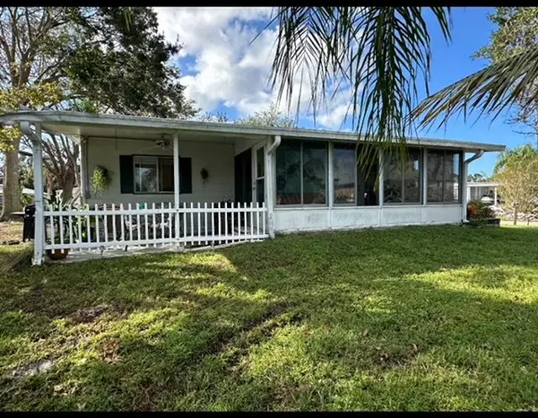 Fort Pierce, FL 34951,6 Villa Maria