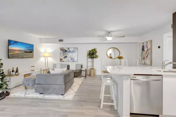 Delray Beach, FL 33446,14893 Wedgefield DR 103