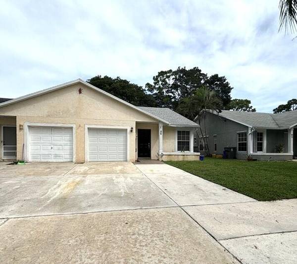 86 Pheasant Run BLVD, West Palm Beach, FL 33415