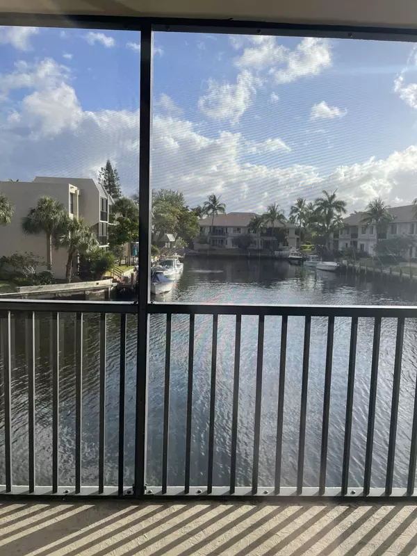 6 Royal Palm Wy 209, Boca Raton, FL 33432